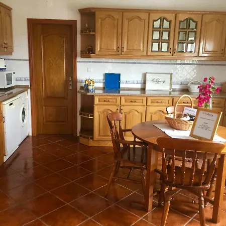 Semesterbostad Nana's - Ericeira Friends & Family House